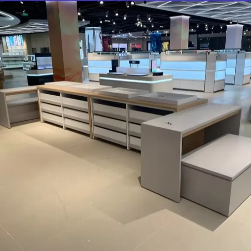 Beste kwaliteit winkeldisplayk - Phone Accessories Shop Design recensie en prijs